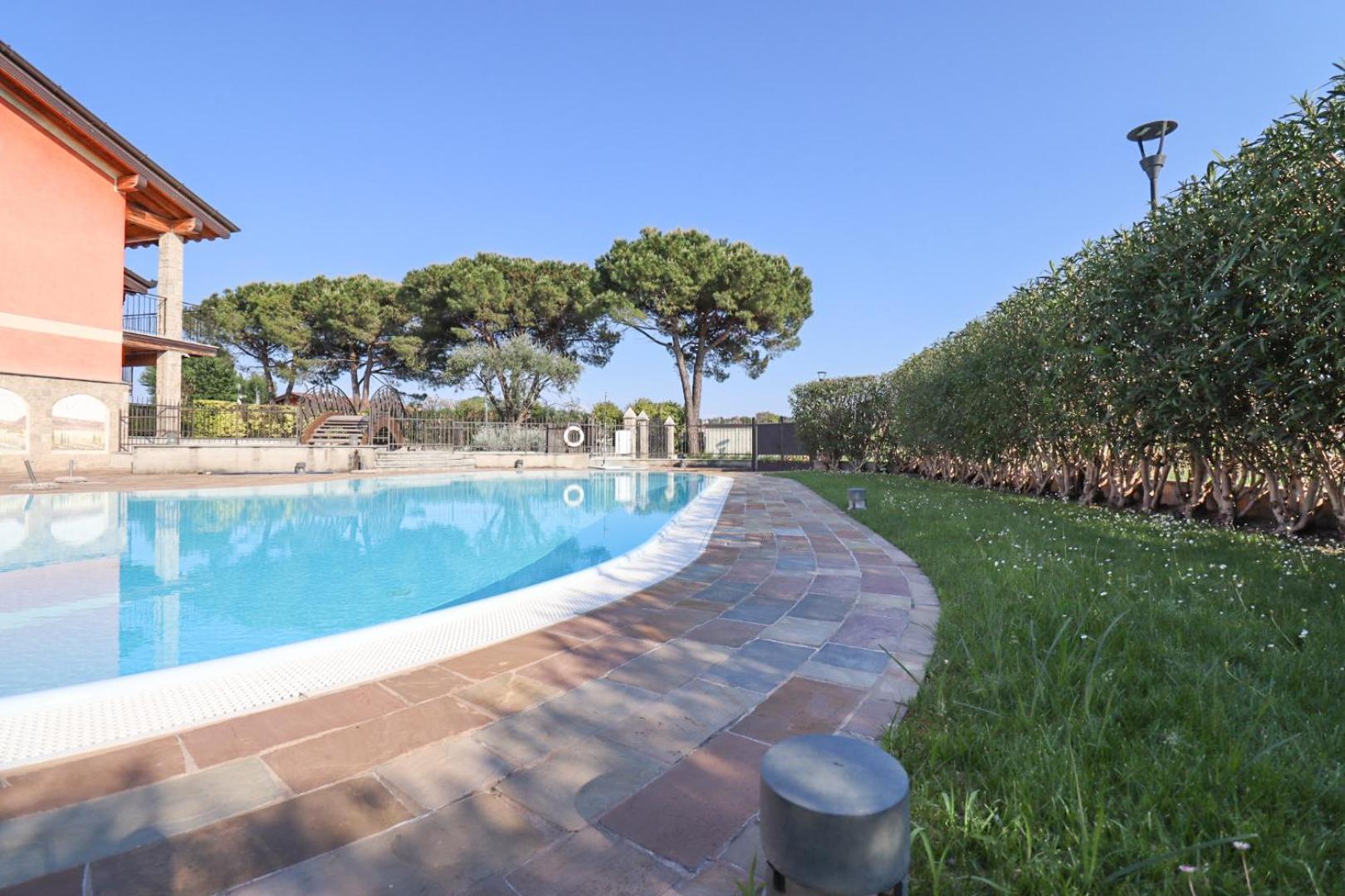 Lago Di Garda A 300M - House In Manerba Manerba del Garda Exterior photo